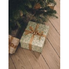 Christmas tree_Available from 31 October (9).jpg